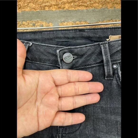 Anthropologie Reiko Nelly Studded jeans size 26 - Picture 3 of 10